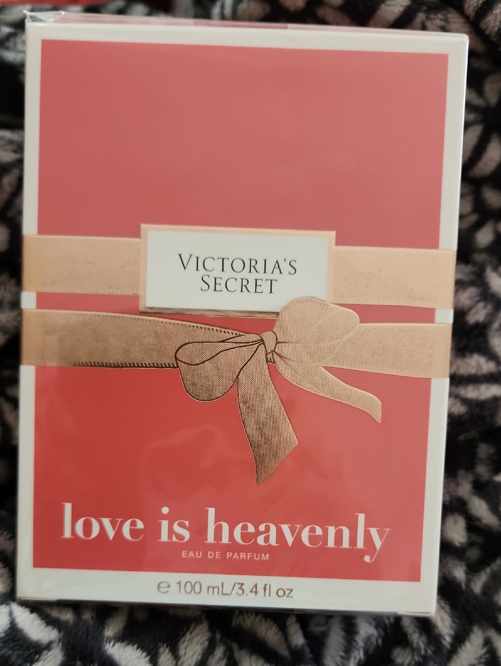 Victoria's Secret 3.4 Oz Love Is Heavenly